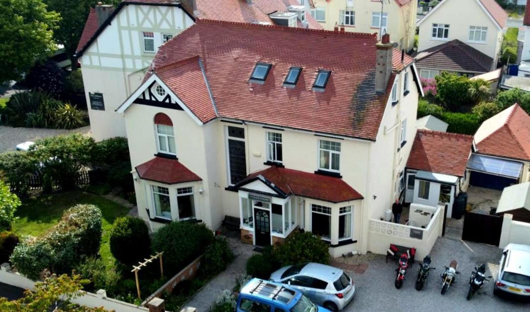 Cleave Court Guest House لاندودنو المظهر الخارجي الصورة